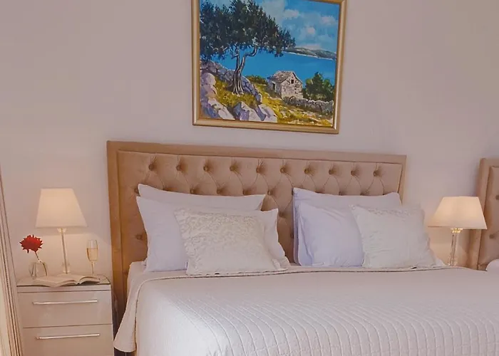 Villa Queen